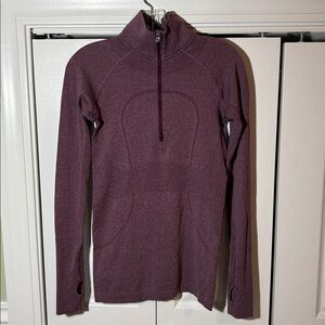 Lululemon Swiftly Tech 1/2 Zip Long Sleeve Top purple plum wine 6 EUC
